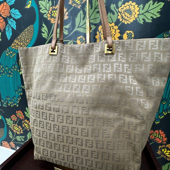 Vintage Fendi Zucca FF Canvas Tote | Made in Italy - Picture 5 of 14